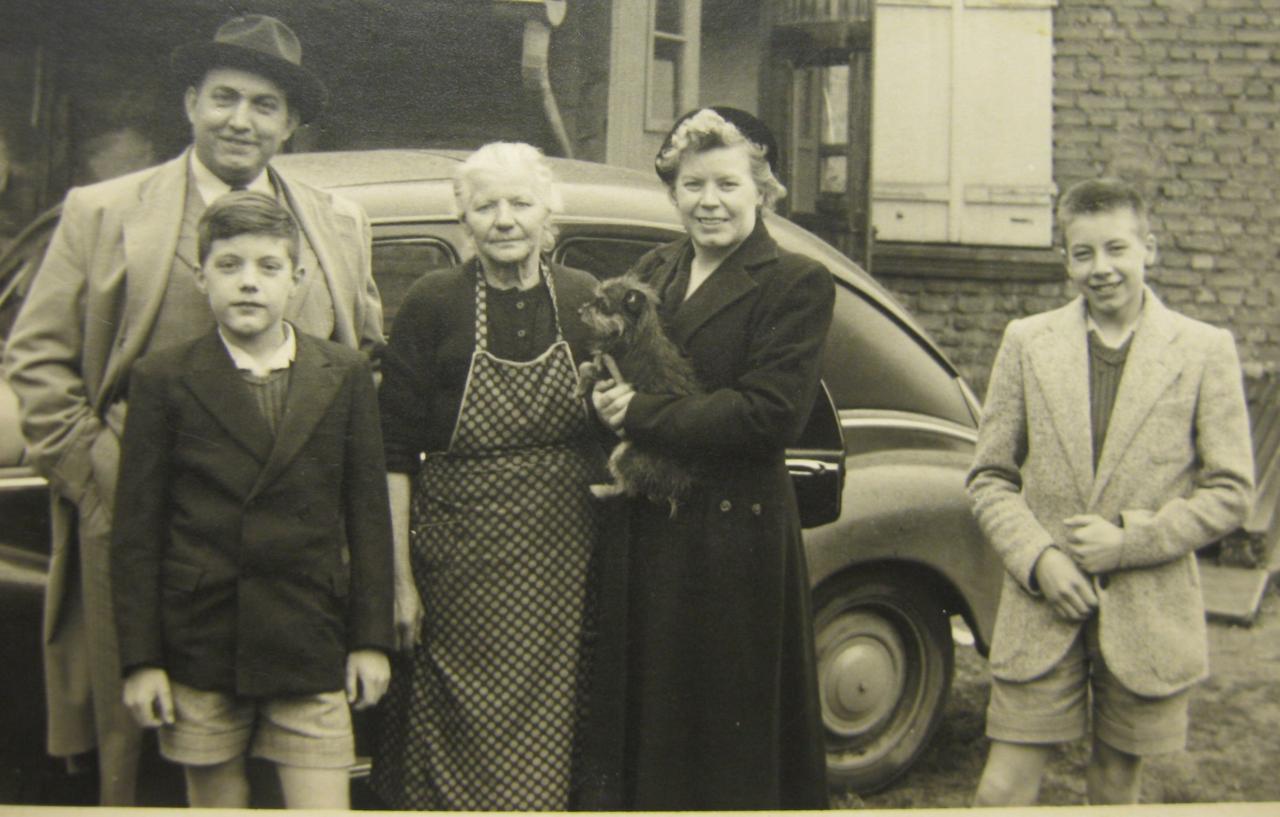 Famille Marcel Peirotes ca 1954